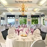 Fort William Henry Hotel 
