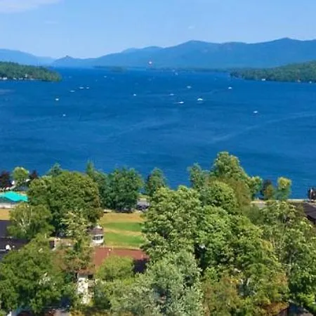 Fort William Henry Hotel Lake George Exterior photo